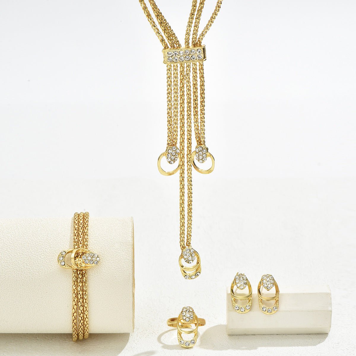 Minimalist Jewelry Set – Necklace, Earrings & Ring | Elegant Design with Sparkling Stones