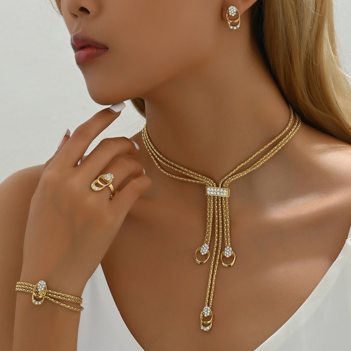 Minimalist Jewelry Set – Necklace, Earrings & Ring | Elegant Design with Sparkling Stones